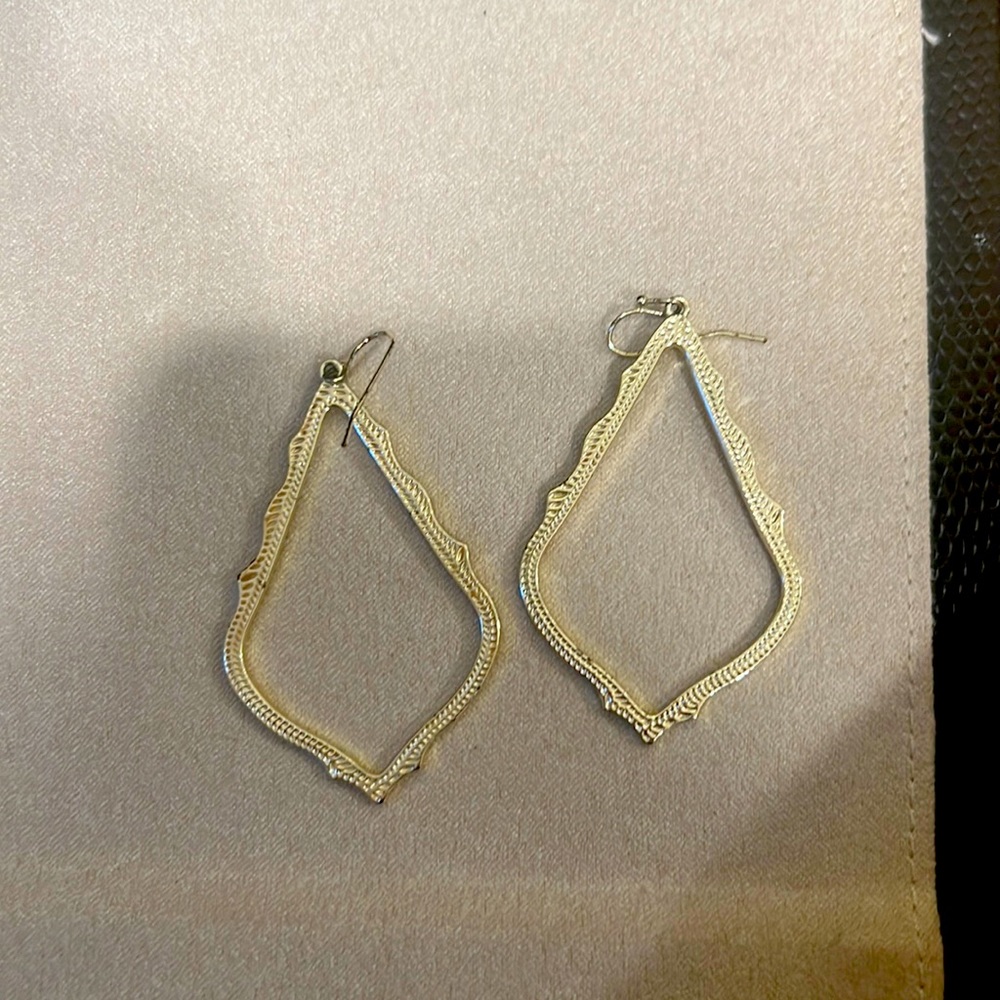 Kendra Scott earrings